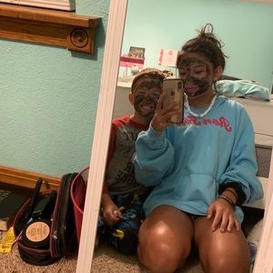 Meet your Posher, Lilly